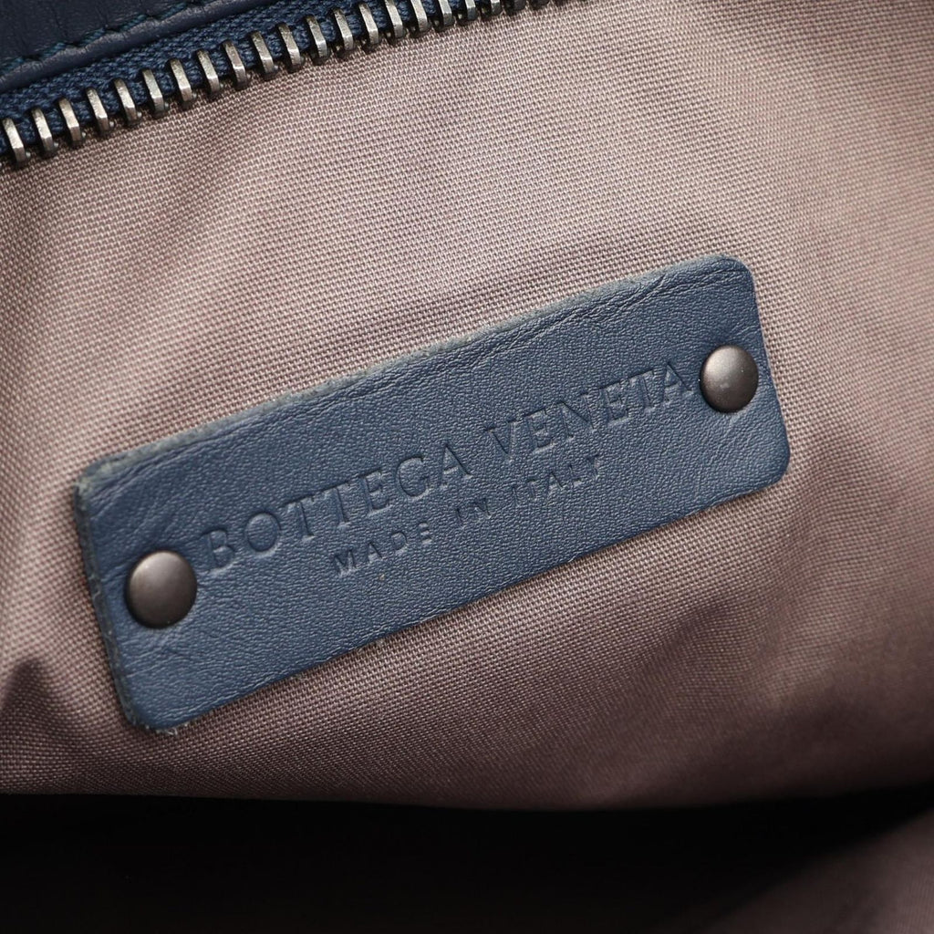 Bottega Veneta Shoulder Bag Intrecciato Navy Leather — view 4
