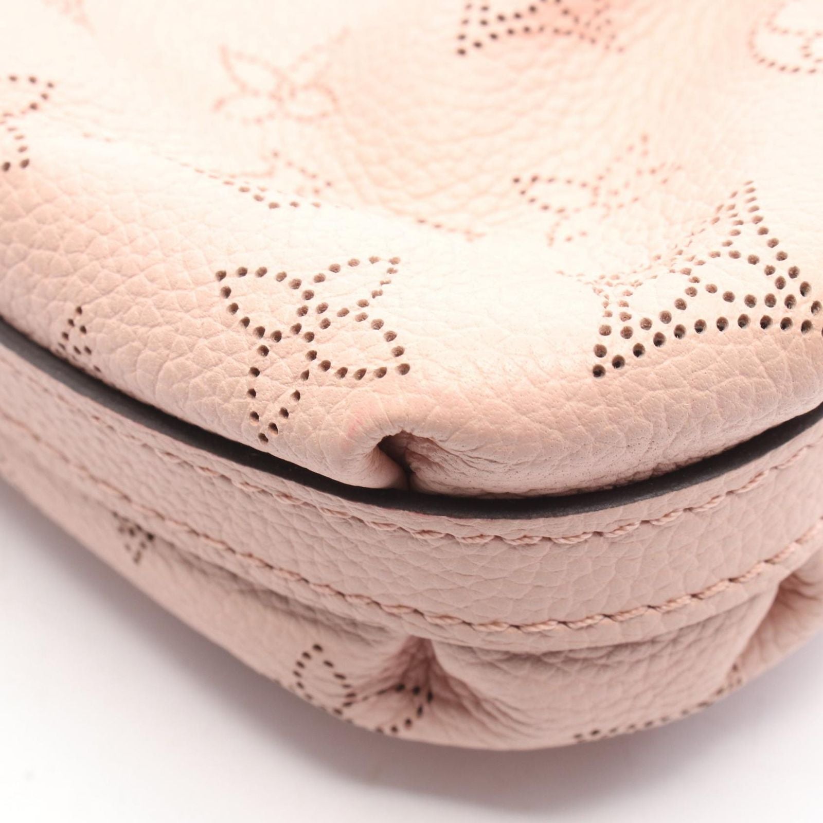Louis Vuitton Shoulder Bag Mahina Scala Mini Magnolia Leather — view 6