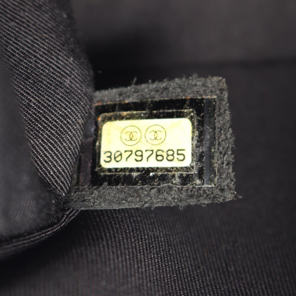 Chanel Shoulder Bag Boy Black Caviar Leather Boy Chain — view 5