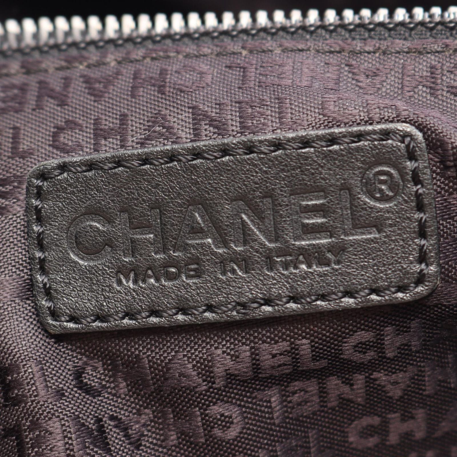 Chanel Choco Bar Black Lambskin Bar Boston — view 5