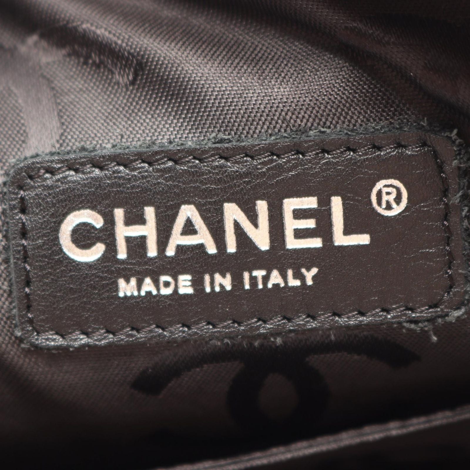 Chanel Shoulder Bag Cambon Line Large Pochette Beige Black Leather — view 4