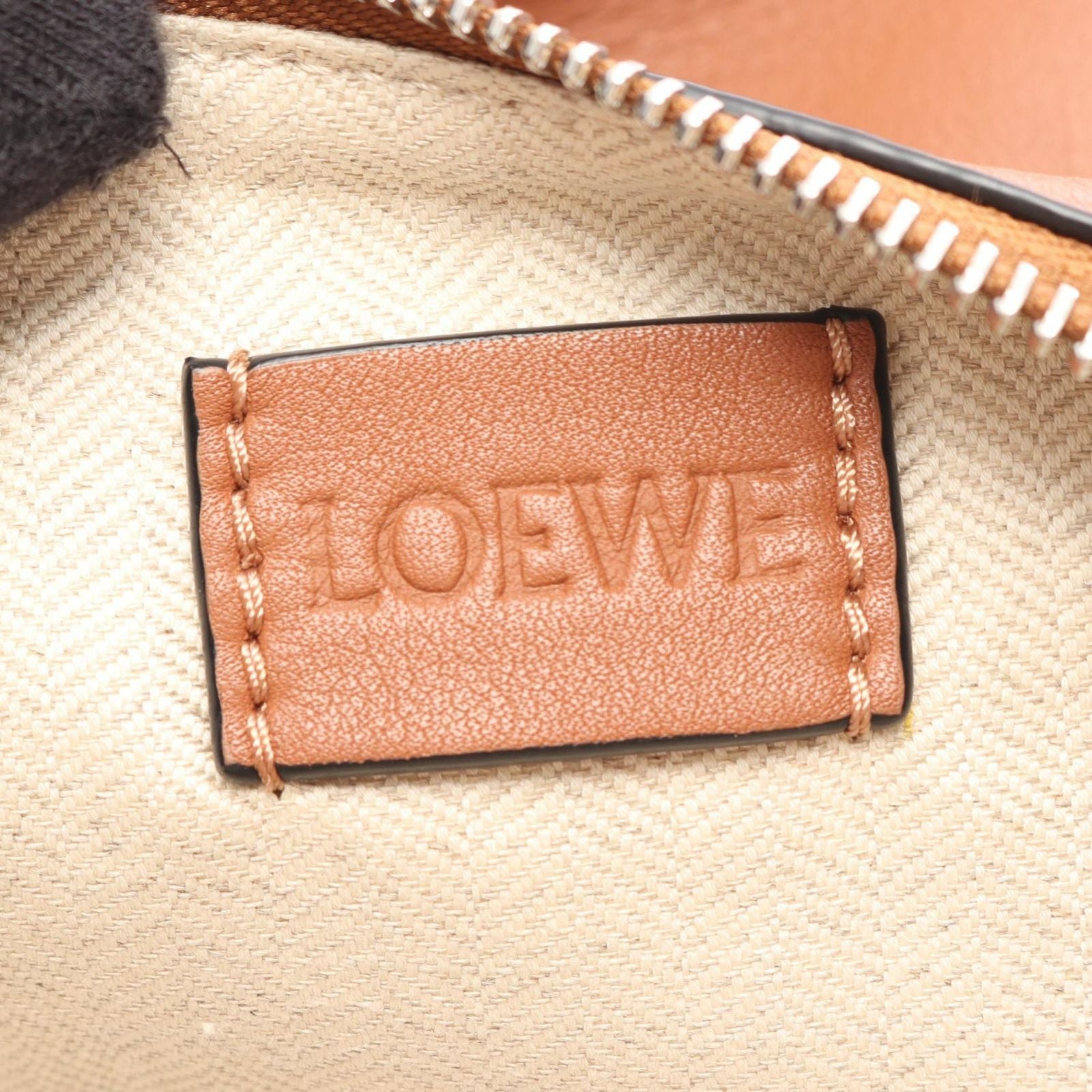 Loewe Shoulder Bag Cubby Small Brown Leather — view 4