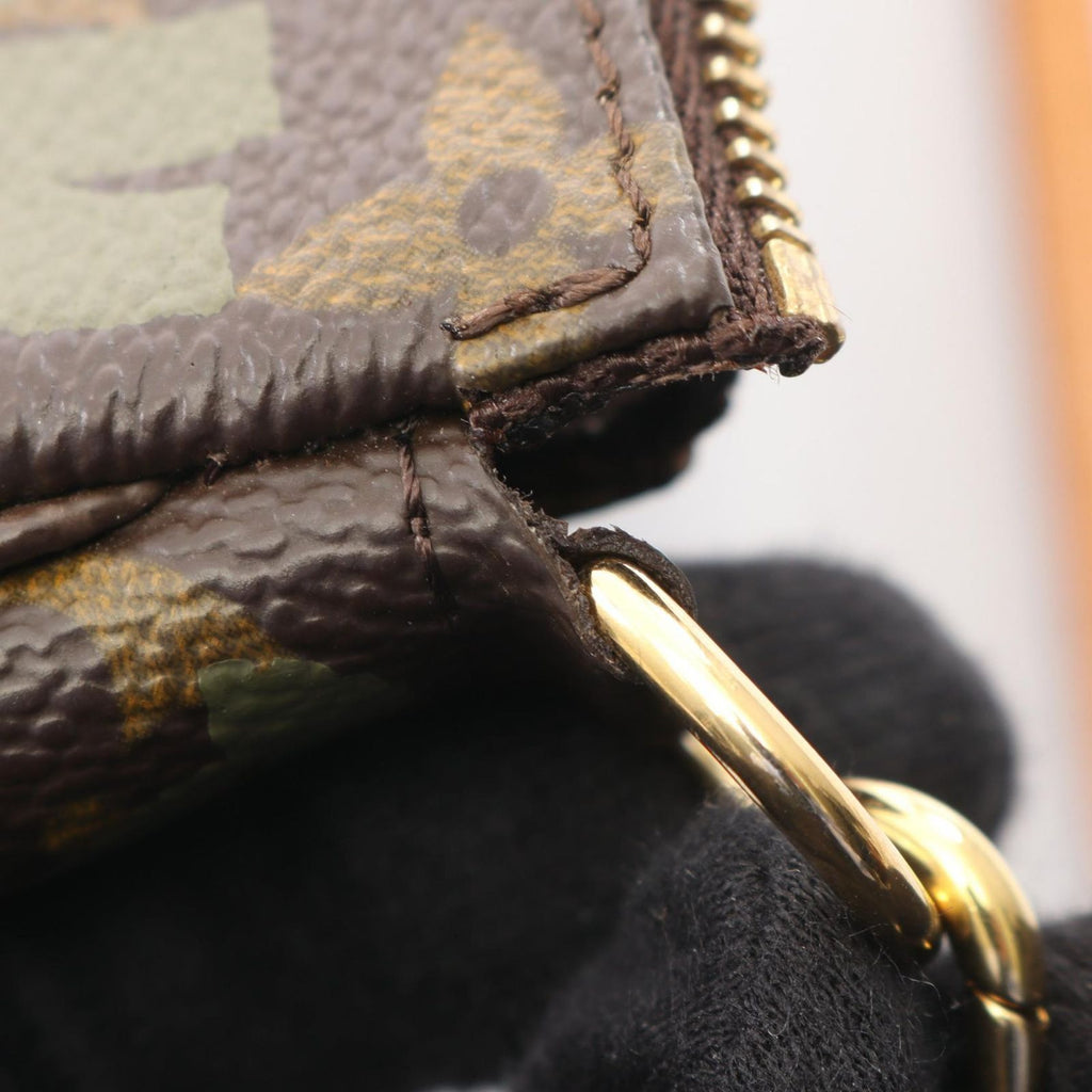 Louis Vuitton Handbag Pochette Khaki Canvas Leather — view 9