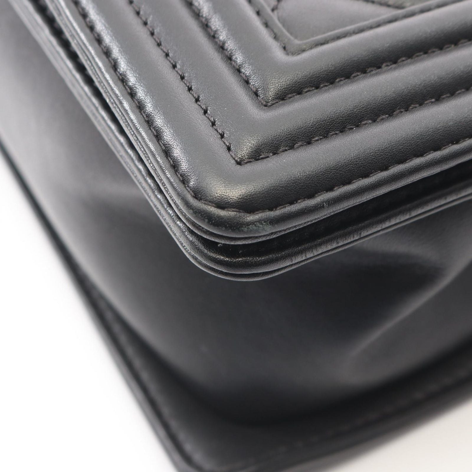 Chanel Shoulder Bag Boy Black Lambskin Boy Chain — view 9