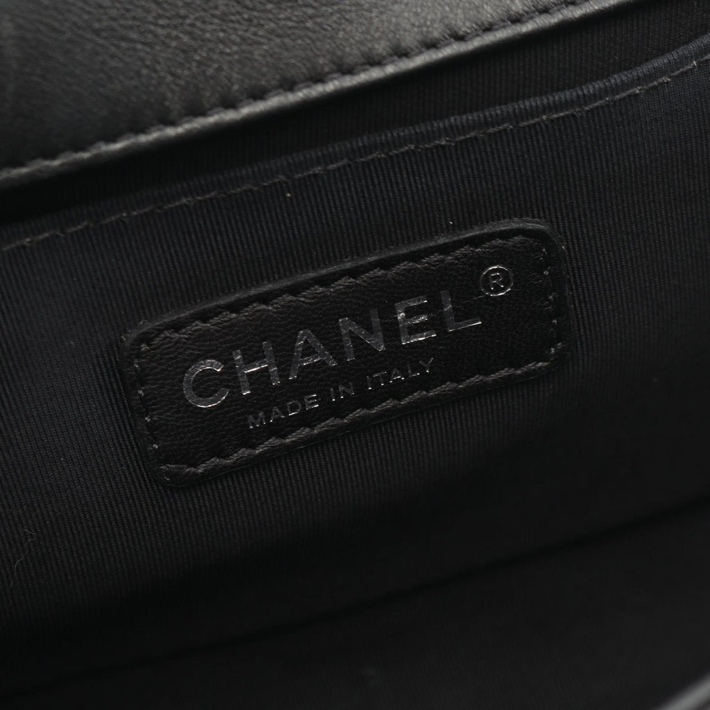 Chanel Shoulder Bag Boy Black Lambskin Boy Chain — view 4