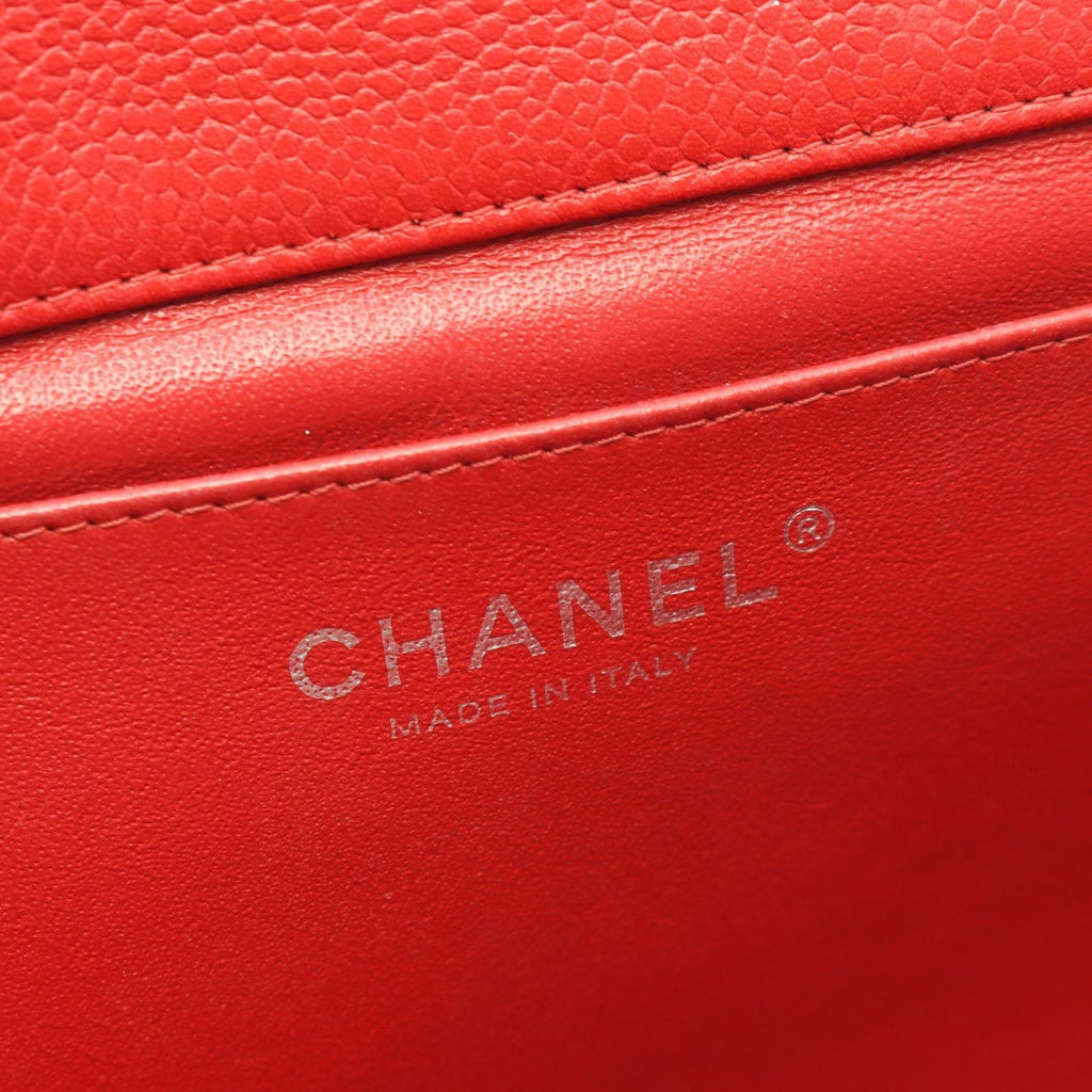 Chanel Shoulder Bag Quilted Red Caviar Leather Chain Clutch — view 4
