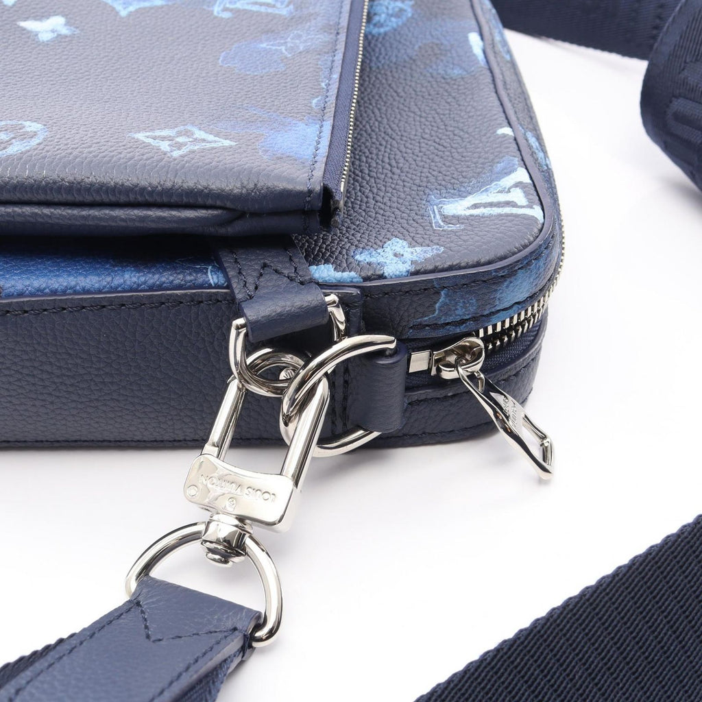 Louis Vuitton Shoulder Bag Trio Messenger Leather — view 8