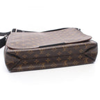 Louis Vuitton Shoulder Bag District MM Canvas Leather — view 6