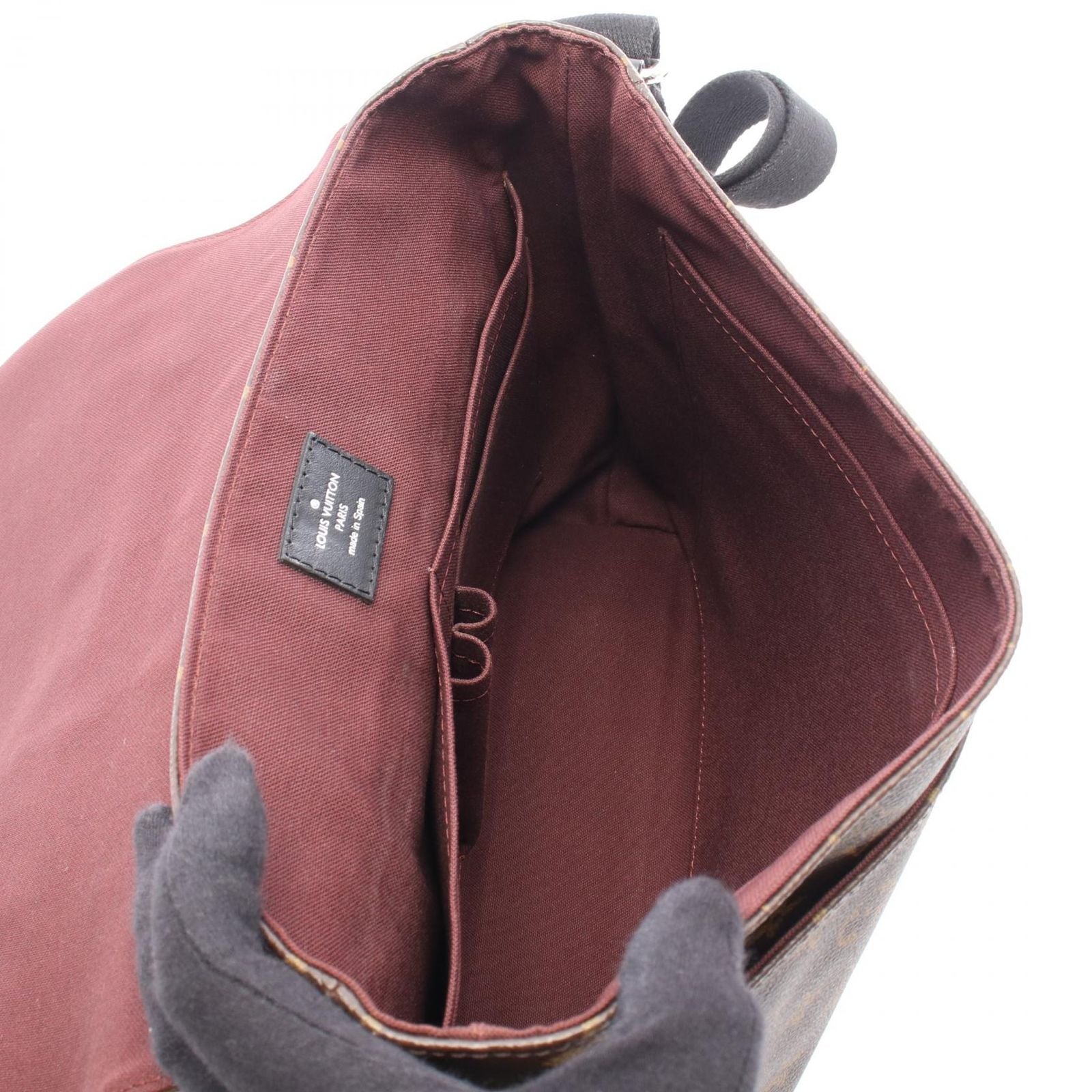 Louis Vuitton Shoulder Bag District MM Canvas Leather — view 3