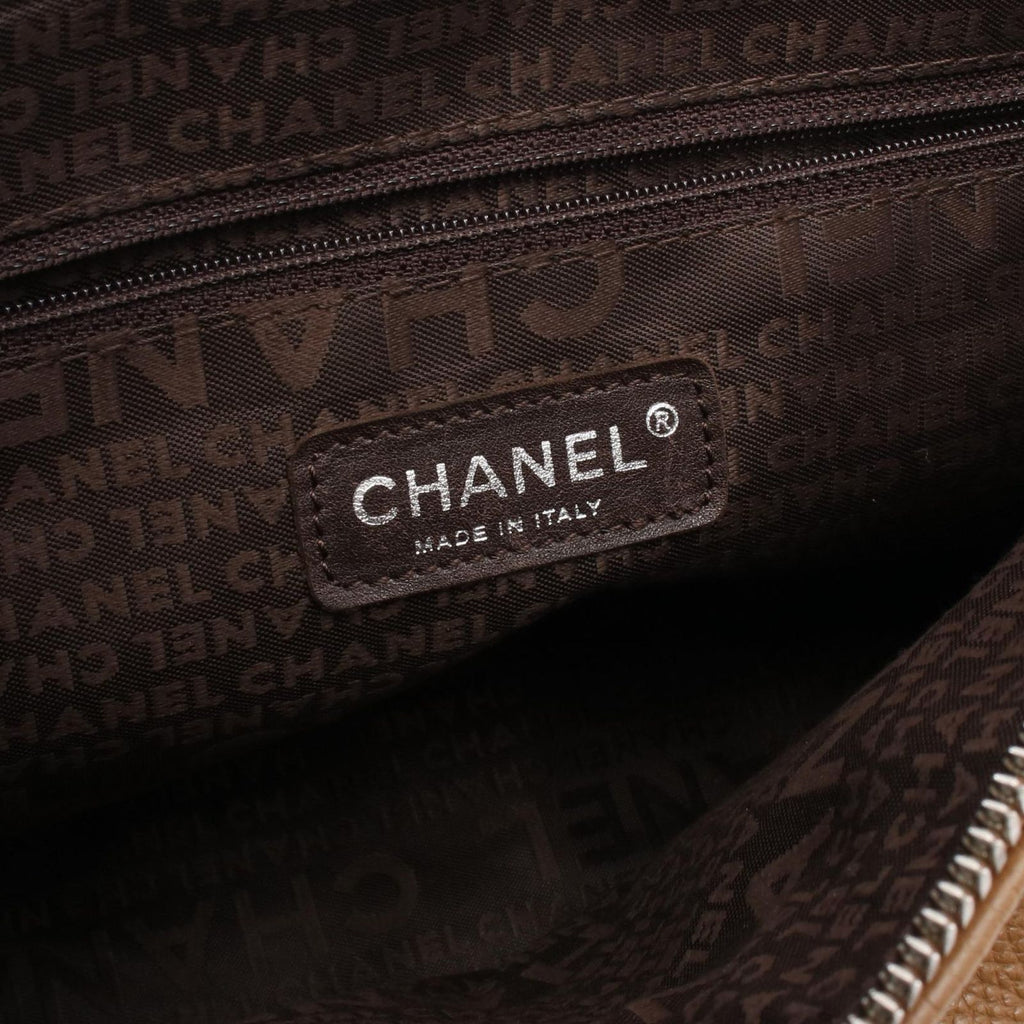 Chanel Tote Logo Fringe Beige Leather Handbag — view 4