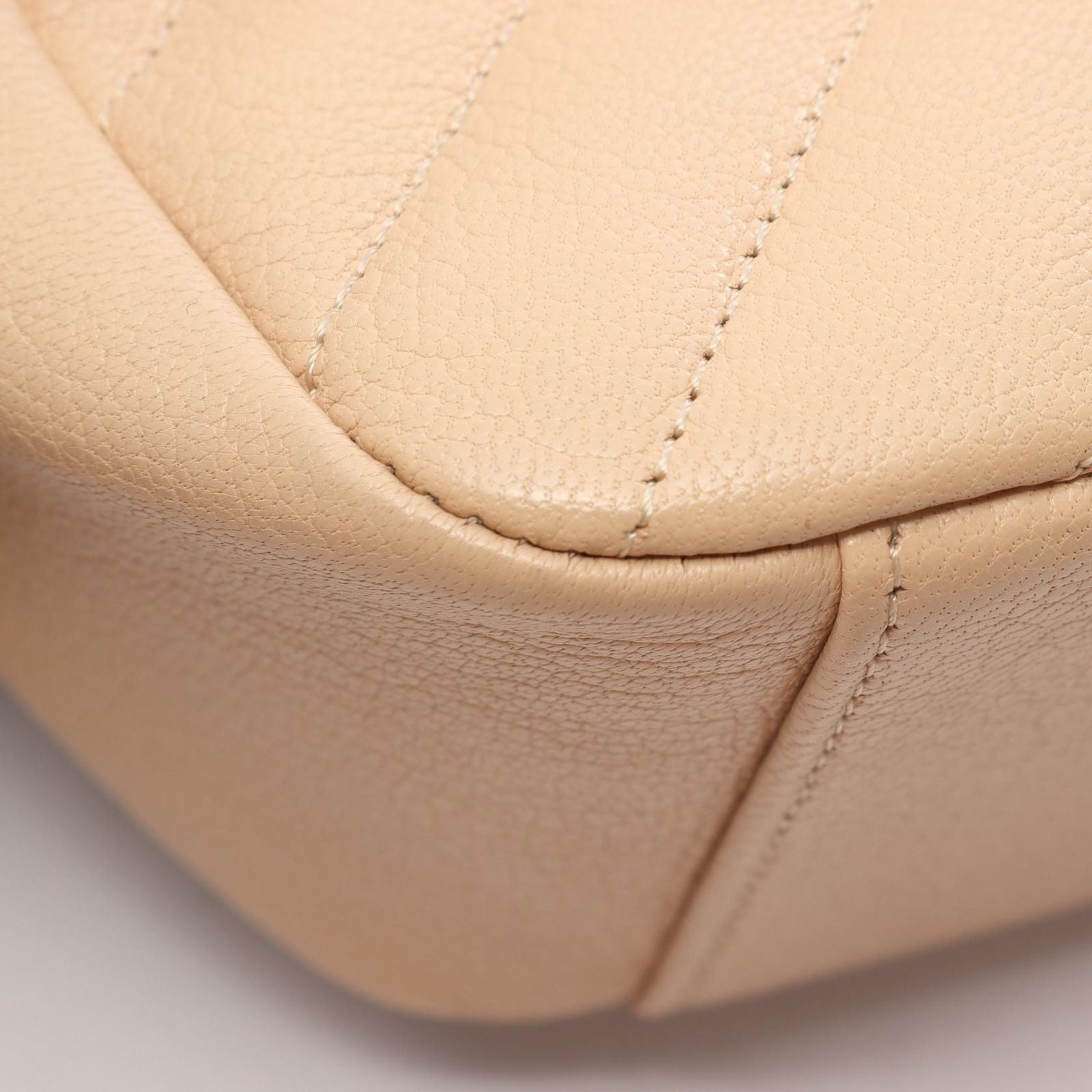 Chanel Shoulder Bag Bias Stitch Antique Gold Beige Leather Chain — view 6