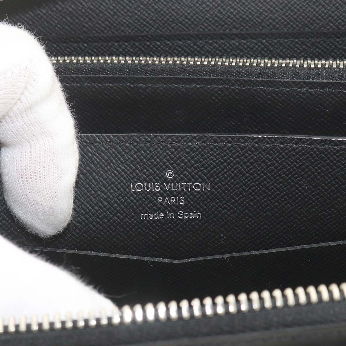 Louis Vuitton Damier Graphite Zippy XL Zip Around Wallet — view 8