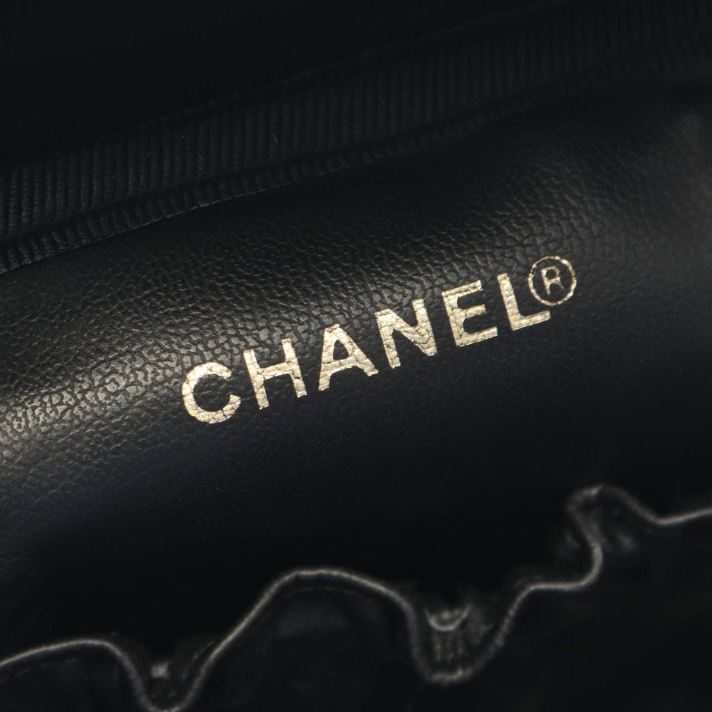 Chanel Handbag CC Logo Black Caviar Leather — view 4