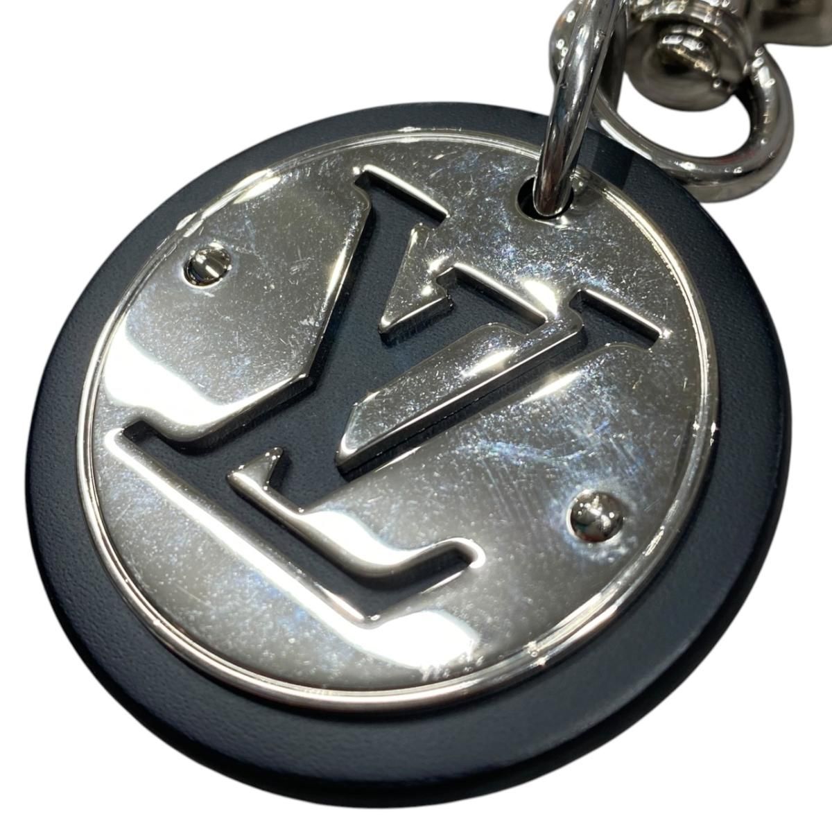 Louis Vuitton Key Ring Porte Cles LV Circle LV Logo Silver Key Holder — view 4