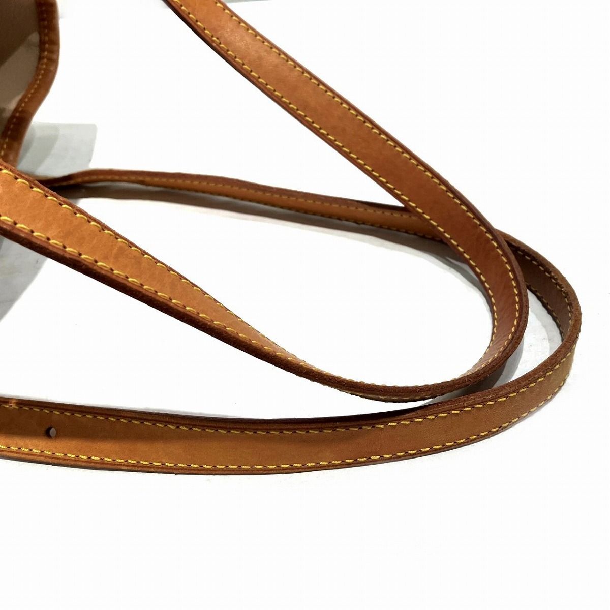 Louis Vuitton GM Monogram Tote Canvas — view 6