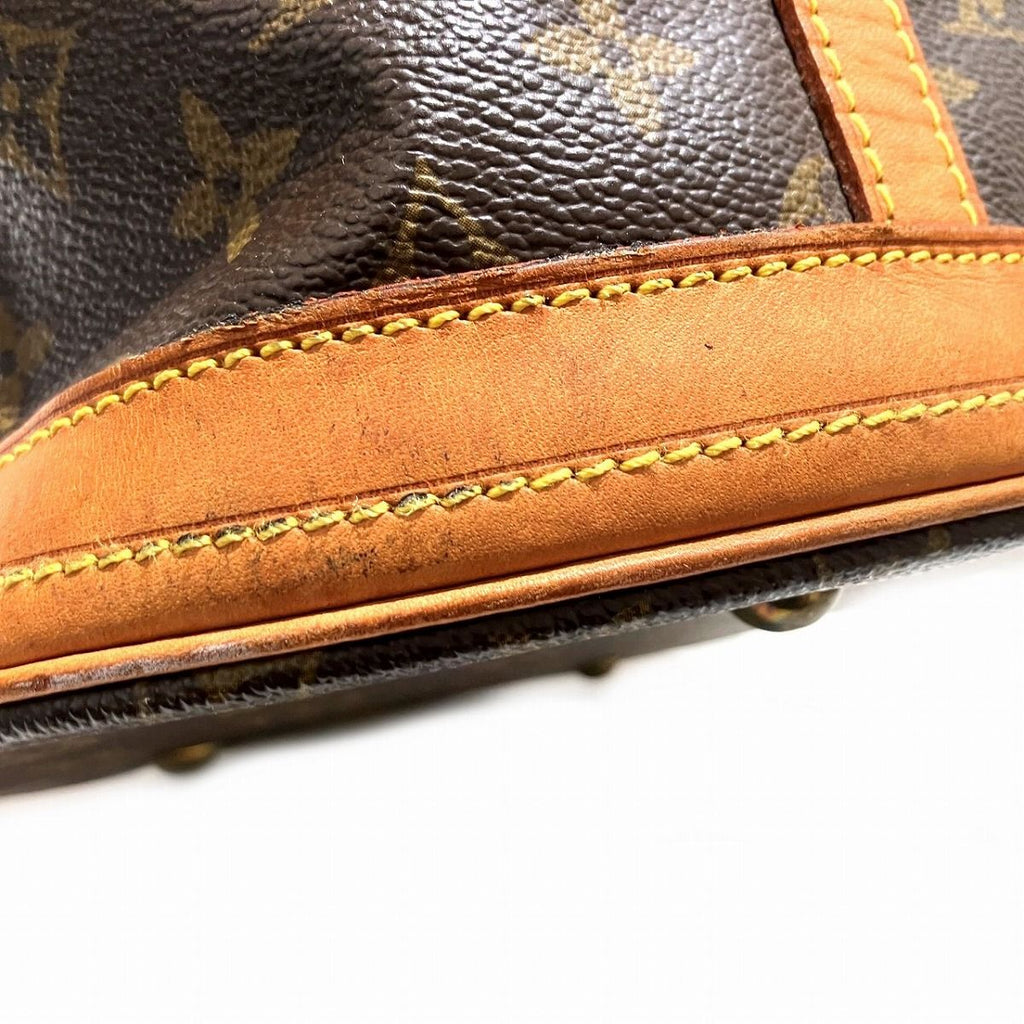 Louis Vuitton GM Monogram Tote Canvas — view 8