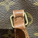 Louis Vuitton Vintage Papillon Monogram Shoulder Bag Canvas — view 9