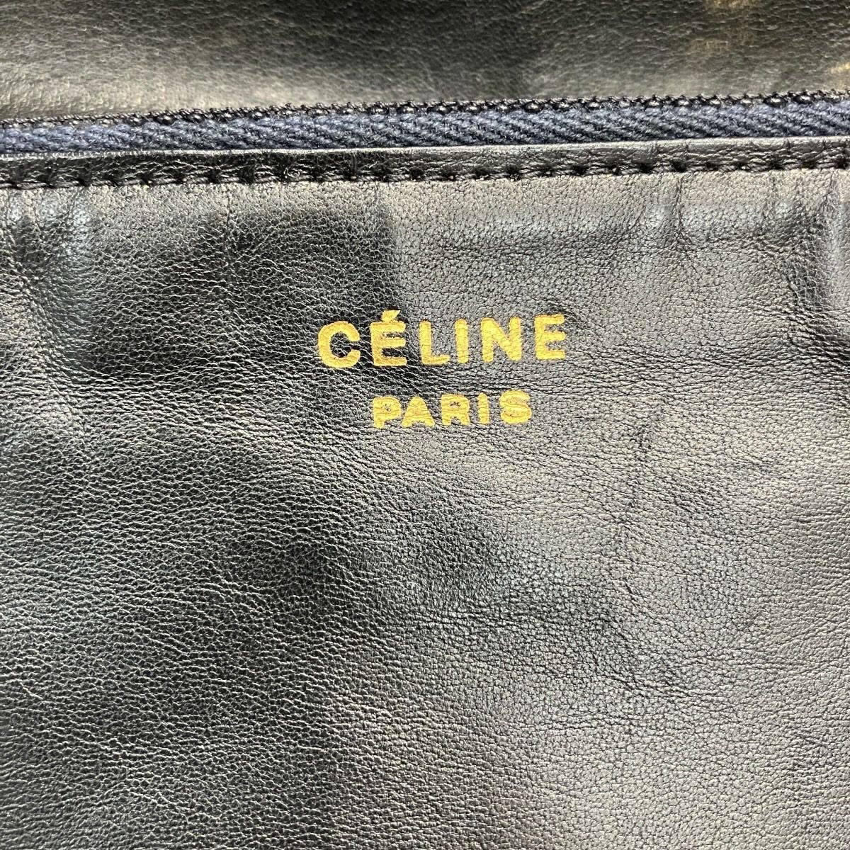 Celine Vintage Carriage Chain Shoulder Bag Leather — view 4