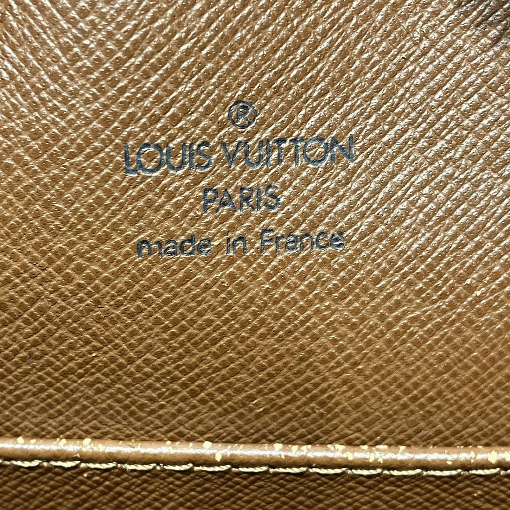Louis Vuitton Cite MM Monogram Shoulder Bag Canvas — view 4