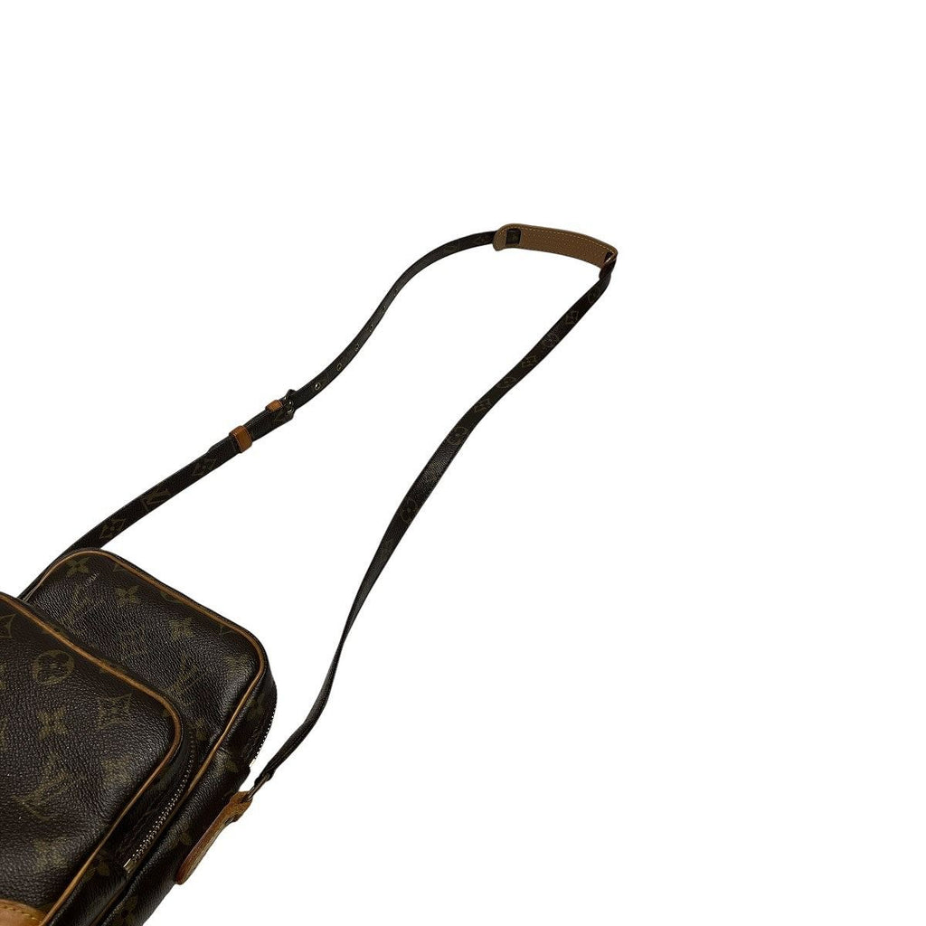 Louis Vuitton Amazon Monogram Shoulder Bag Canvas — view 9