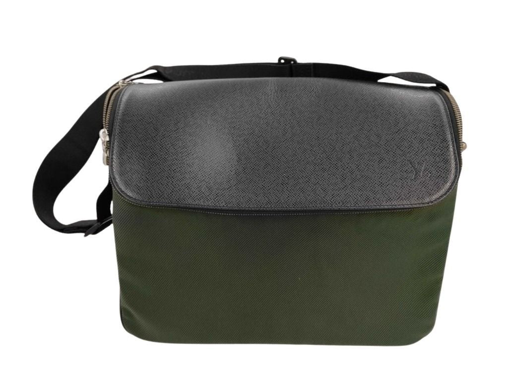 Louis Vuitton Shoulder Bag Taiga Ardoise Silver