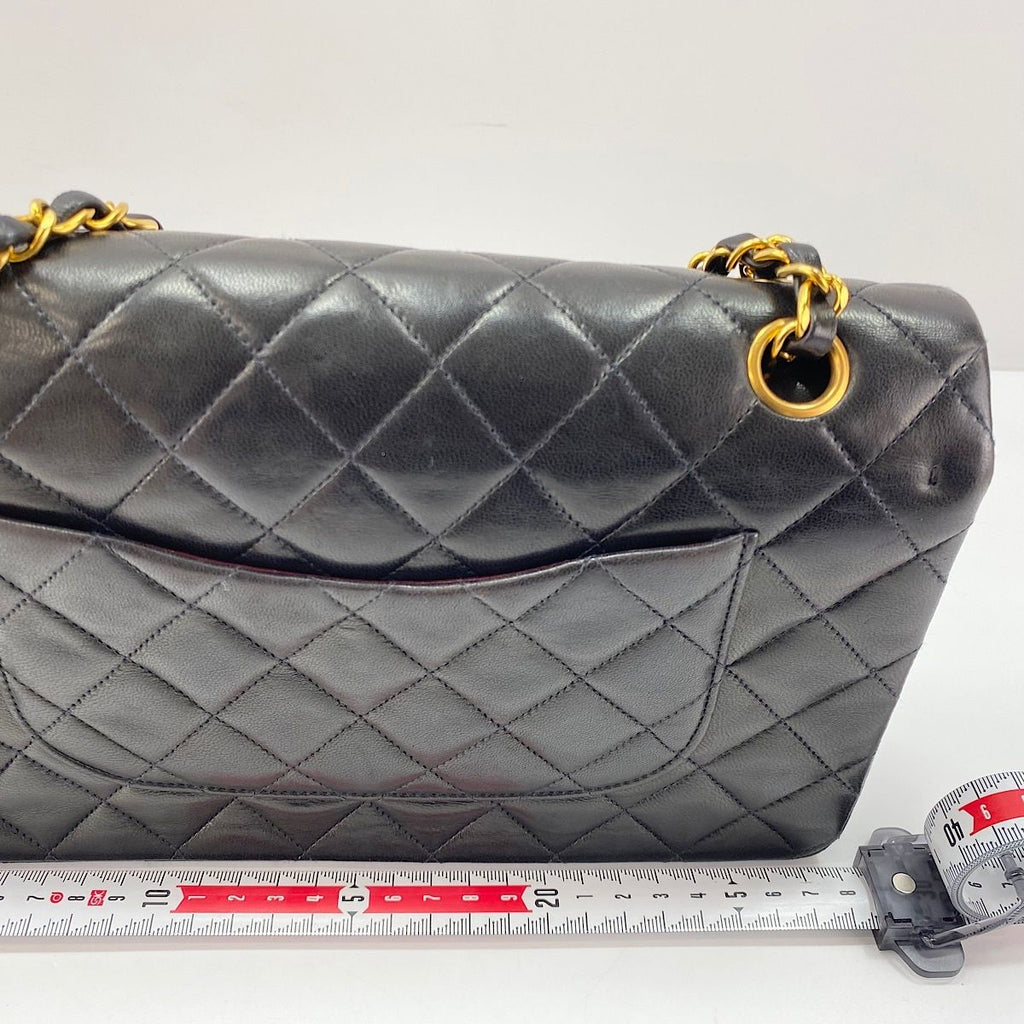 Chanel Shoulder Bag Quilted 25 — view 4