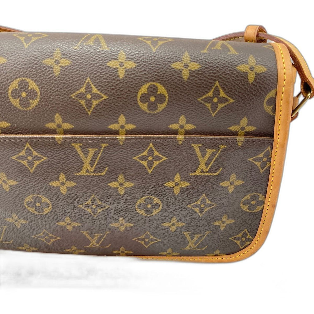 Louis Vuitton Shoulder Bag Sologne — view 3