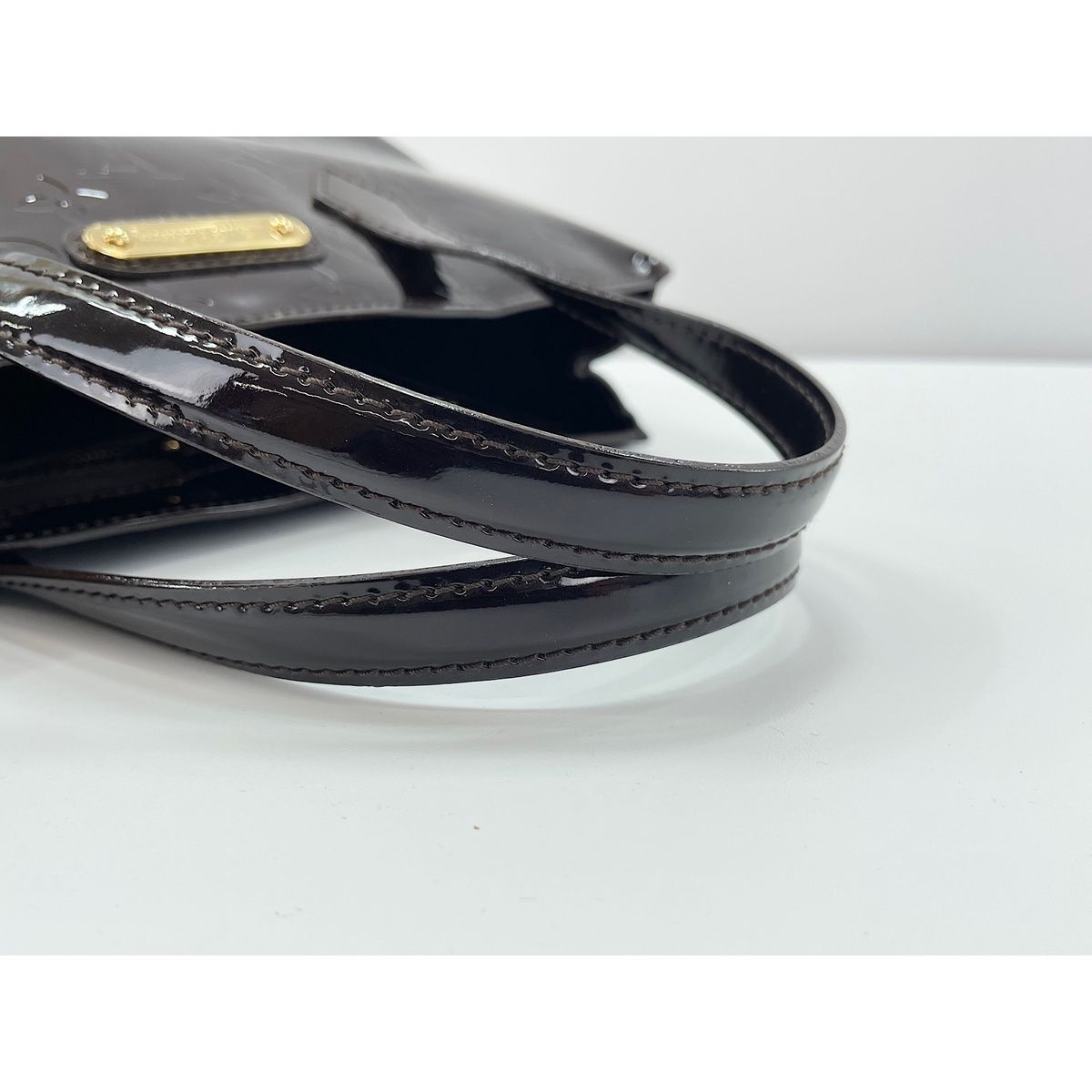 Louis Vuitton Handbag Wilshire — view 9