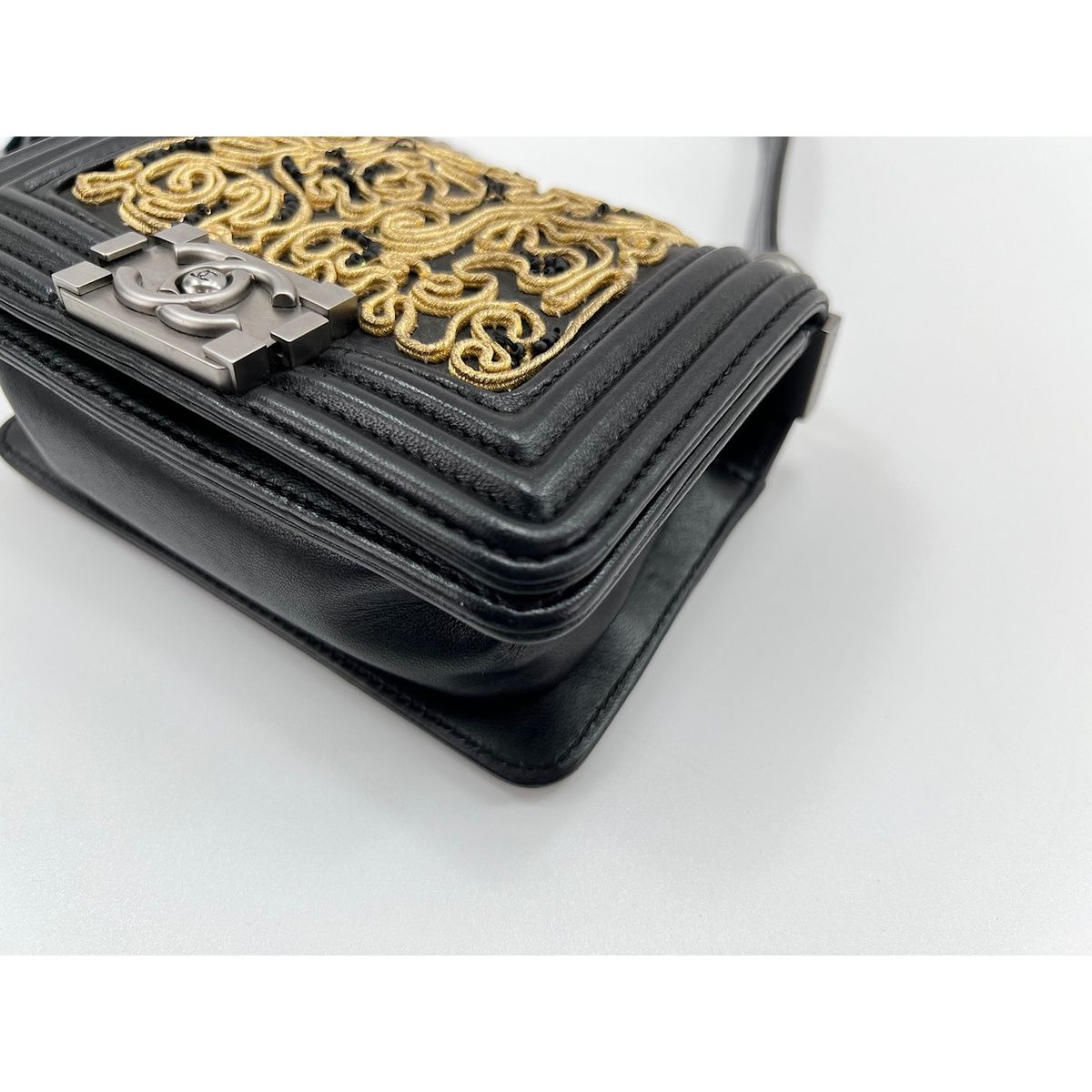 Chanel Shoulder Bag Mini — view 7