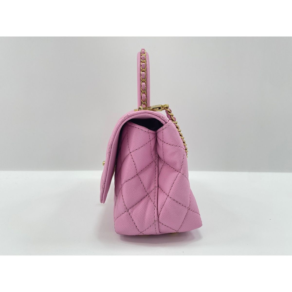 Chanel Handbag Coco Handle Quilted — view 5