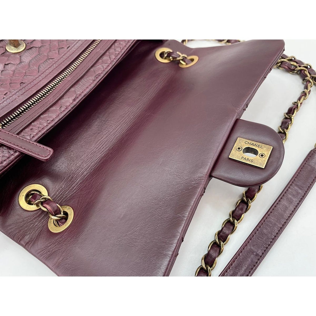 Chanel Shoulder Bag Quilted — view 9