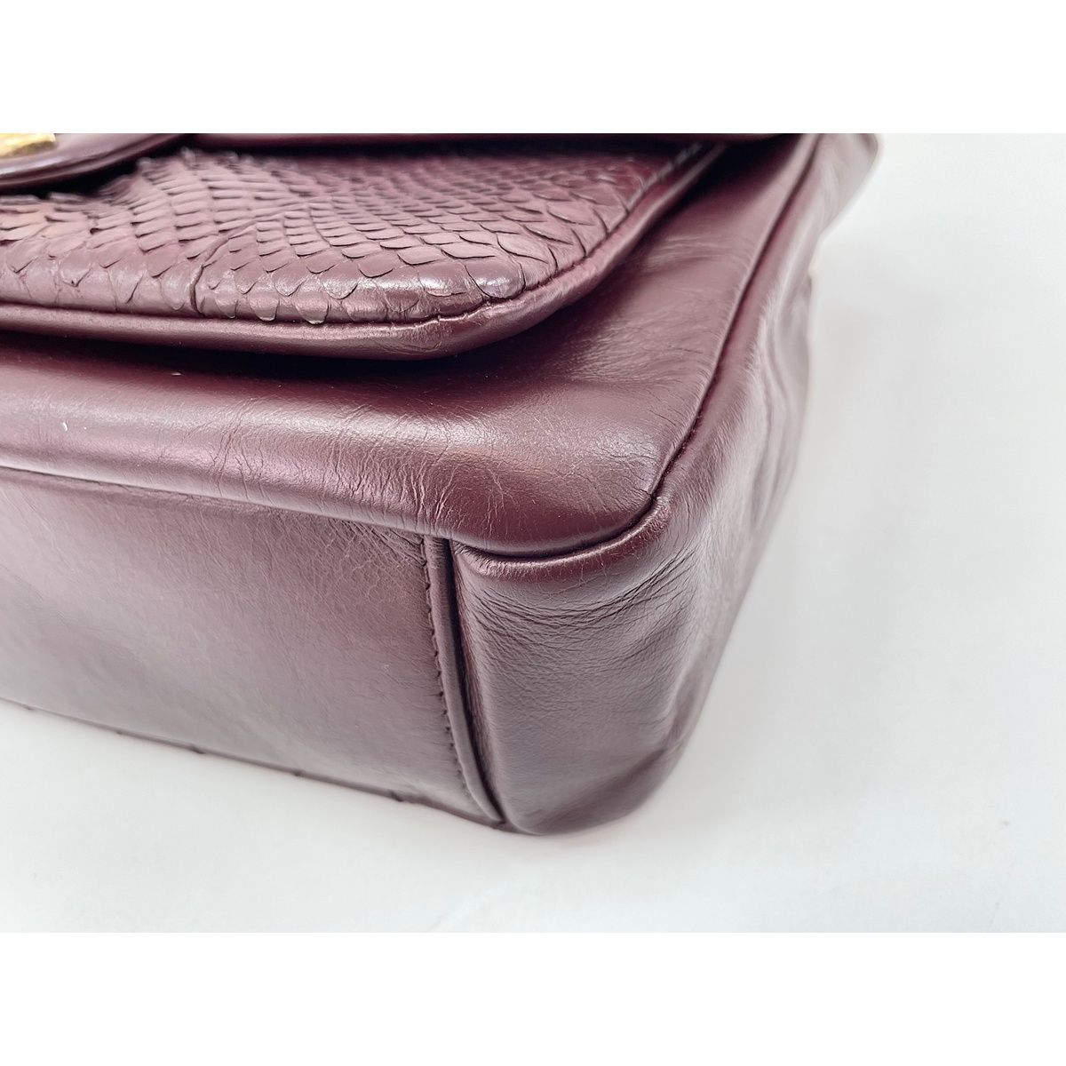 Chanel Shoulder Bag Quilted — view 6