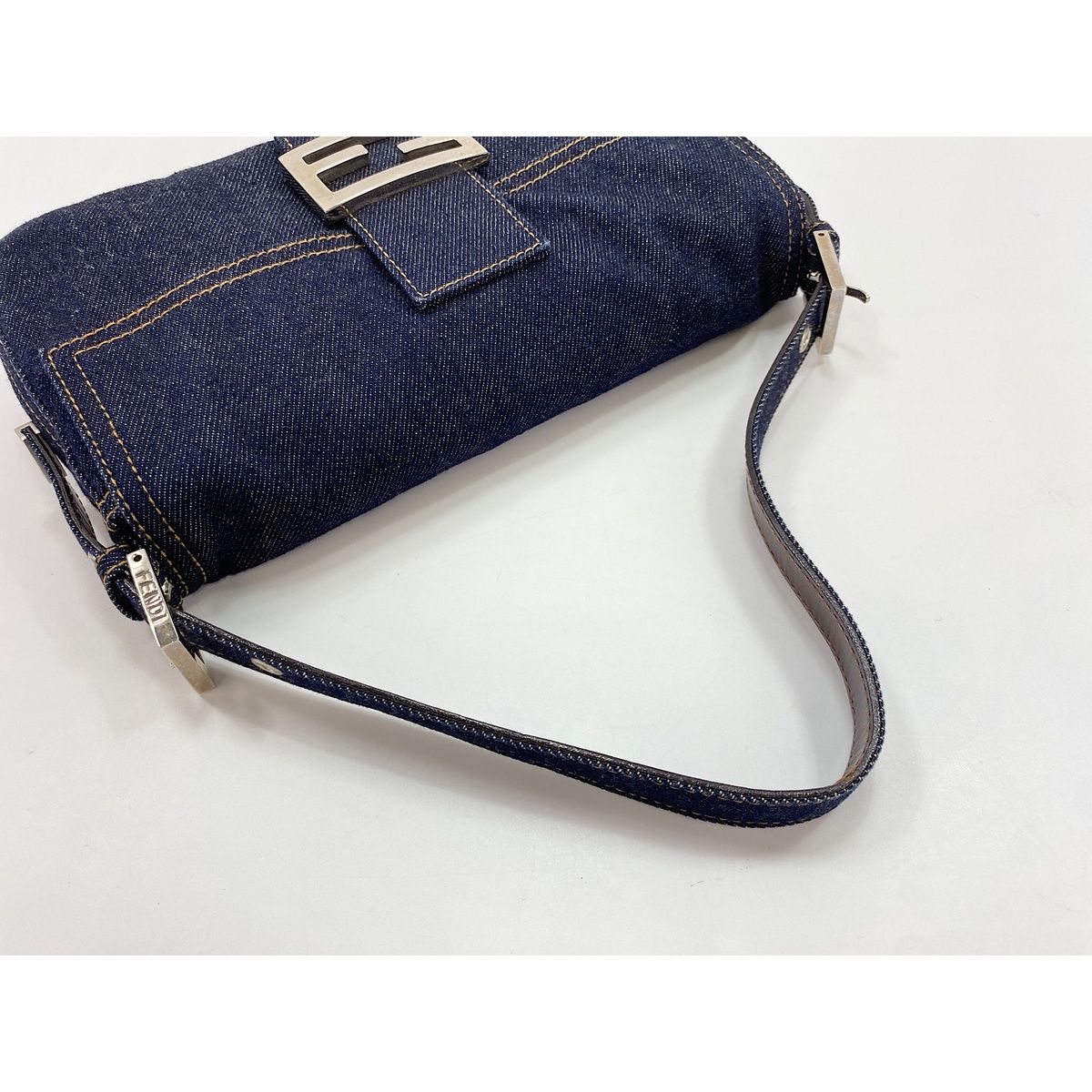 Fendi Handbag Mamma Bucket — view 9