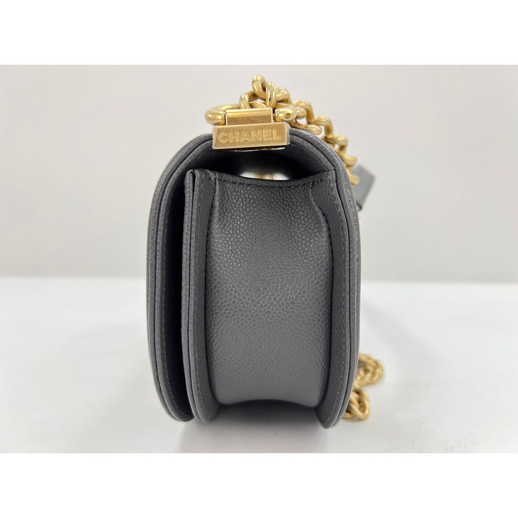 Chanel Shoulder Bag — view 4