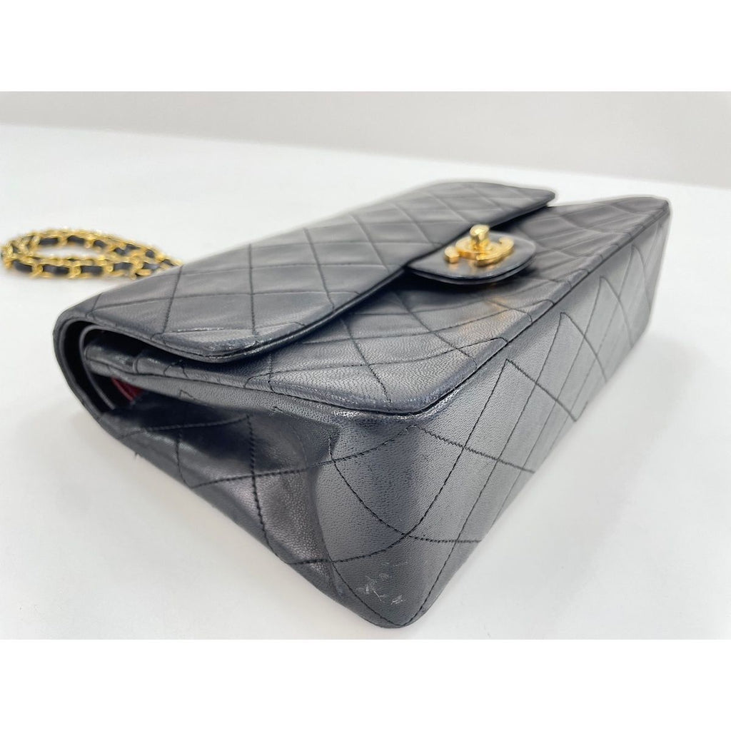 Chanel Shoulder Bag Quilted — view 8