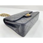 Chanel Shoulder Bag Quilted — view 8