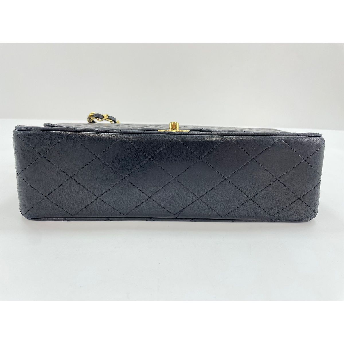 Chanel Shoulder Bag Quilted — view 7