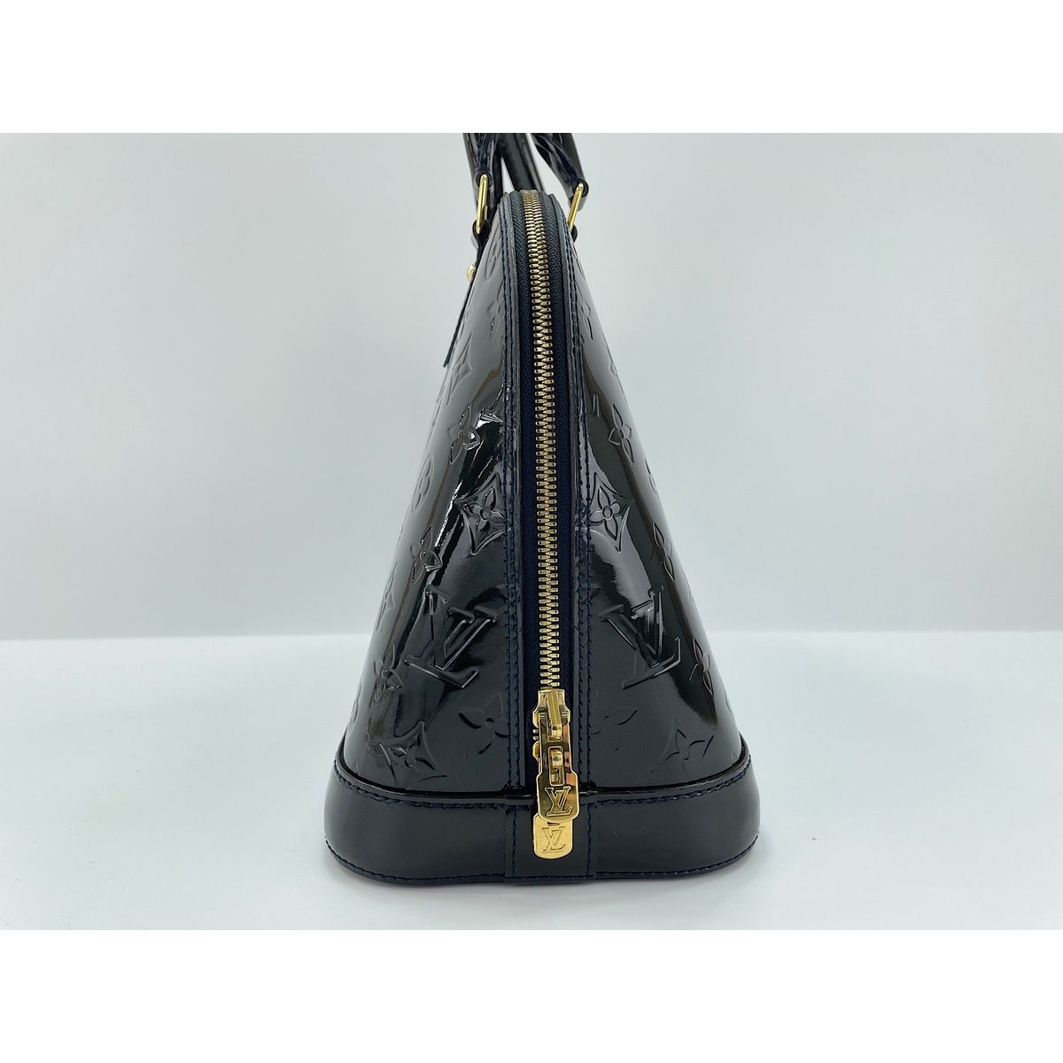 Louis Vuitton Handbag Alma — view 6