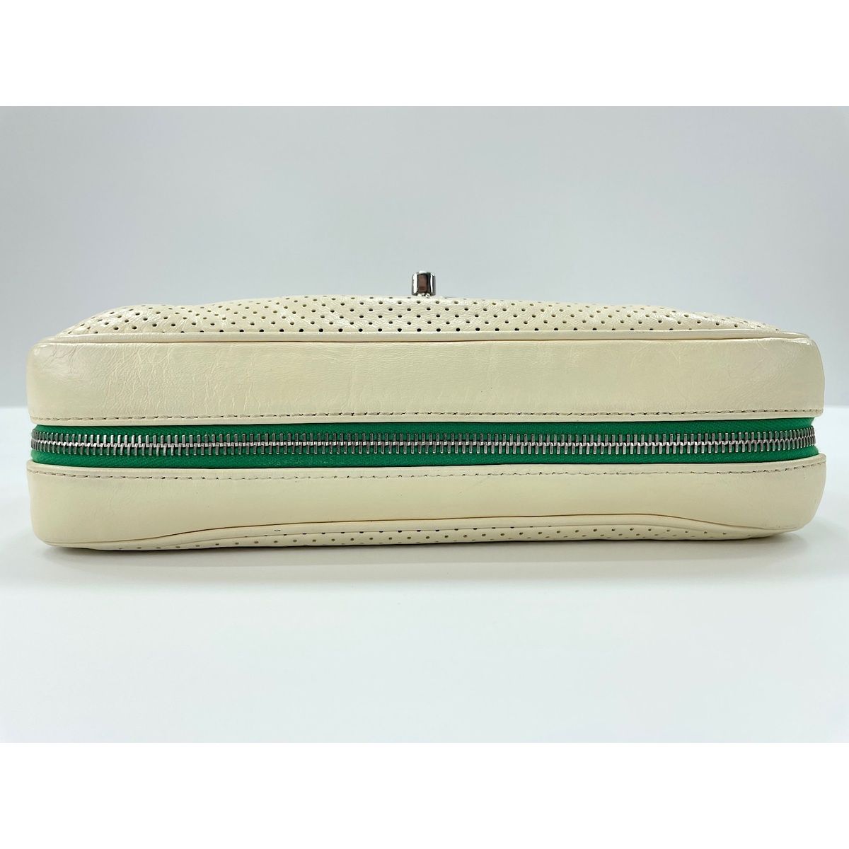 Chanel Shoulder Bag White — view 6