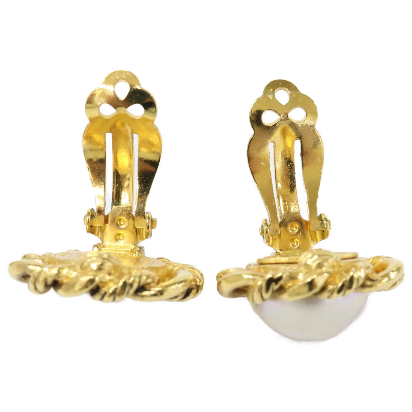 Chanel Pearl Round Earring — view 6