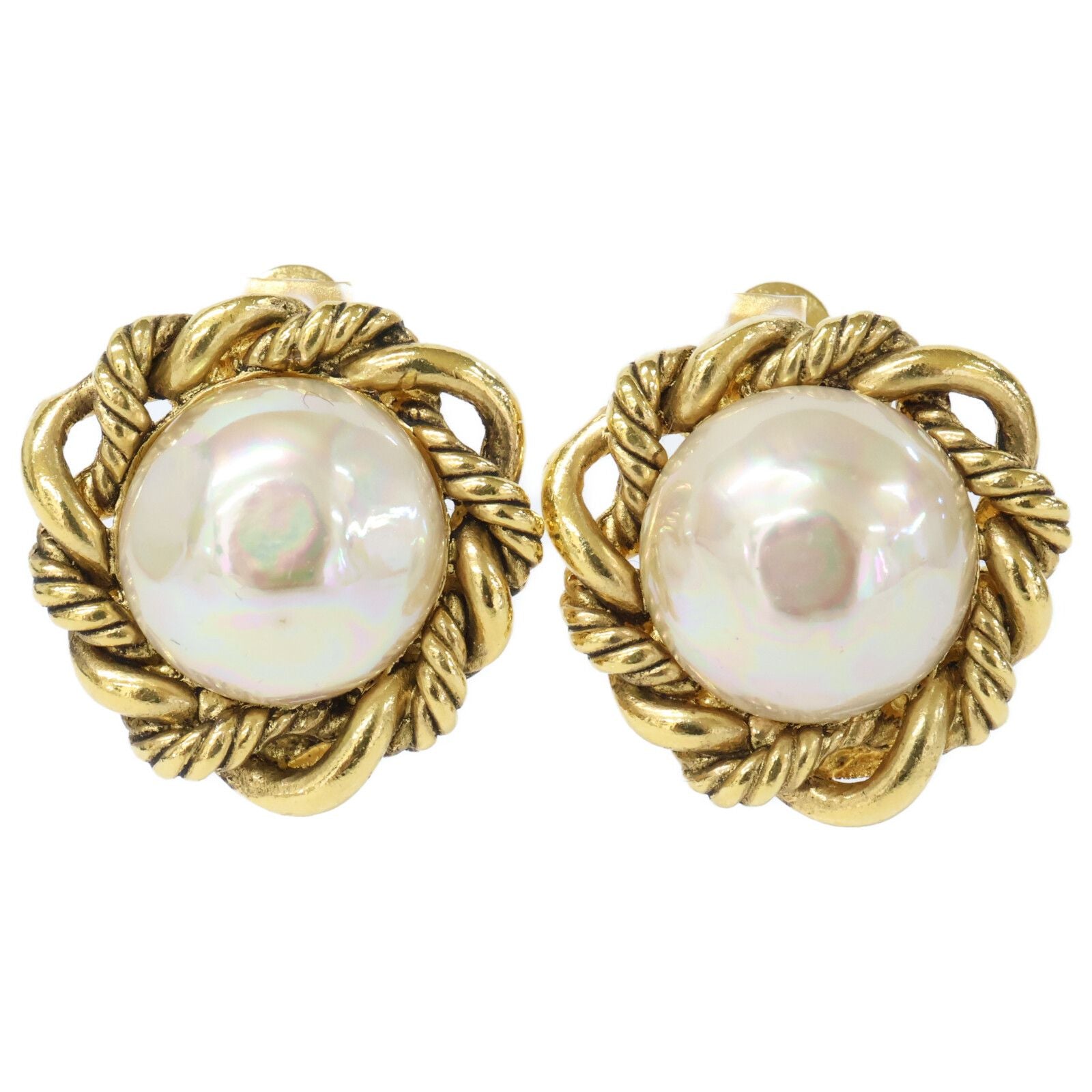 Chanel Pearl Round Earring