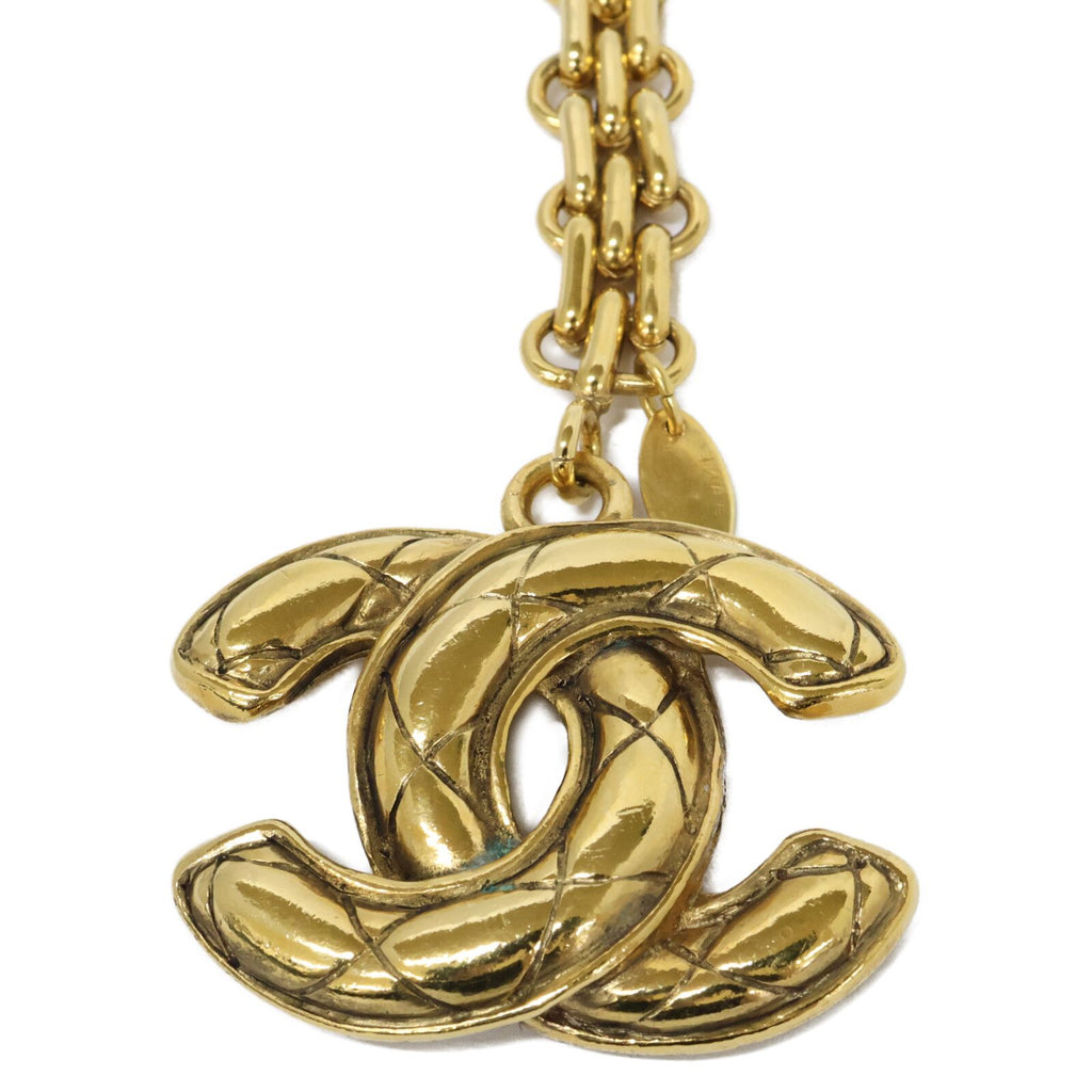 Chanel CC Logo Quilted — view 3