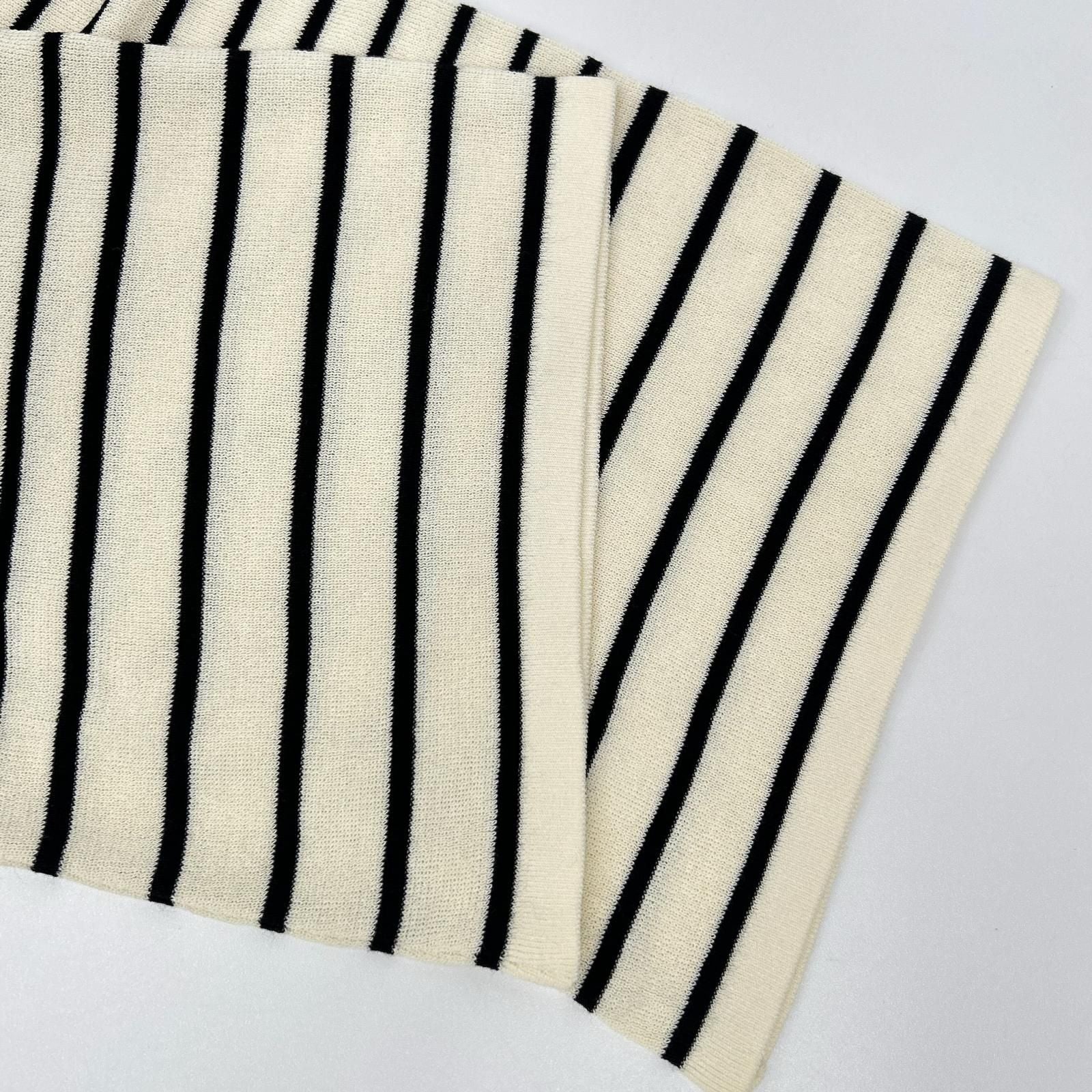Chanel Faux Pearl Button Border Knit 42 Sweater — view 8