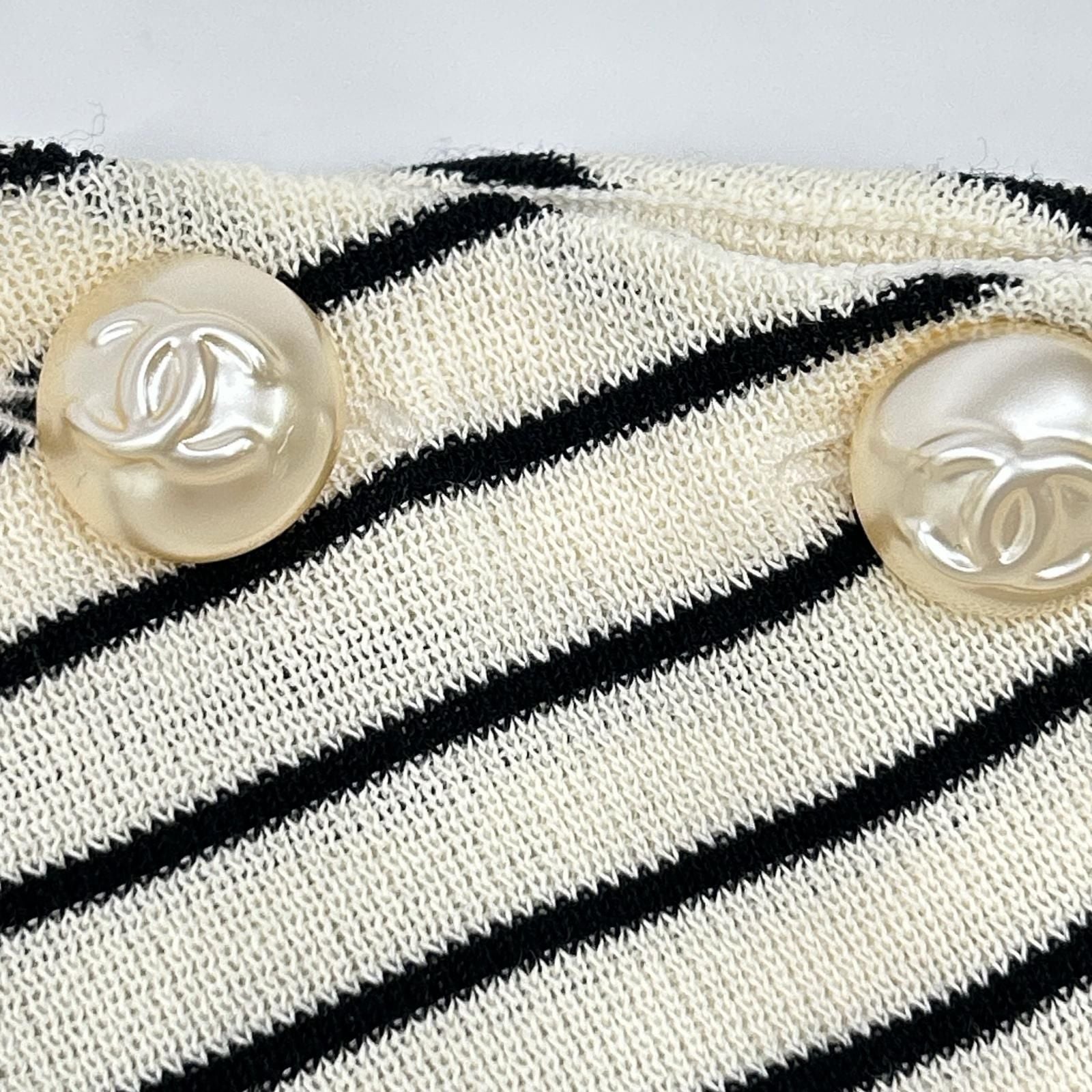 Chanel Faux Pearl Button Border Knit 42 Sweater — view 7
