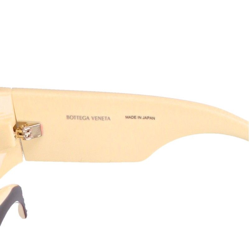Bottega Veneta BV Cat Eye Sunglasses 72 Eyewear — view 3