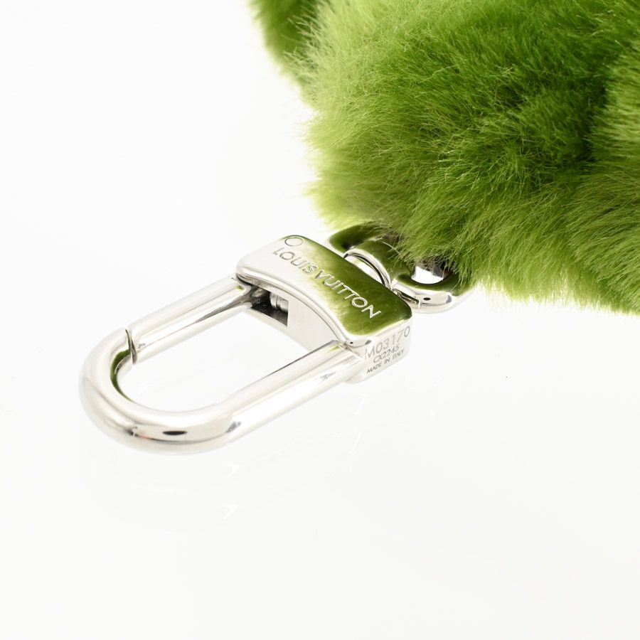 Louis Vuitton Charm LV Lucky Trefoil Keychain — view 4