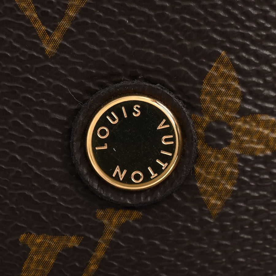 Louis Vuitton Handbag Montaigne MM — view 8
