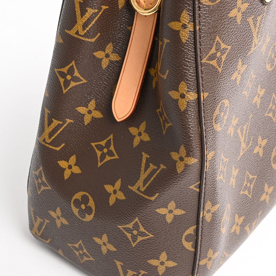 Louis Vuitton Handbag Montaigne MM — view 7