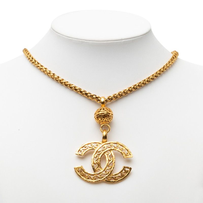 Chanel Vintage CC Logo Chain Necklace Gold Plated