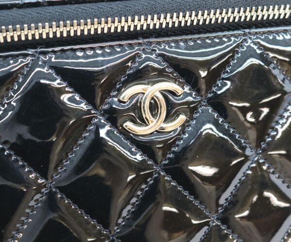 Chanel Black Patent Gold Top Handle Vanity 2-Way — view 7